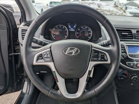 Used 2013 Hyundai Accent SE image 24