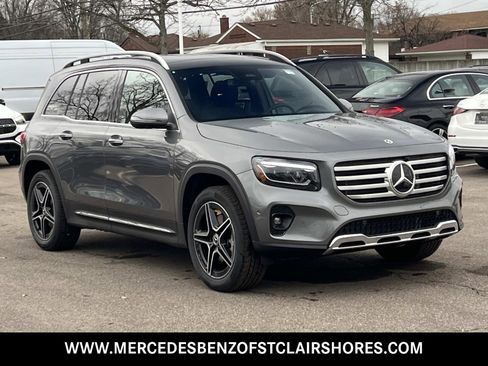 New 2026 Mercedes-Benz GLB 250 4MATIC image 8