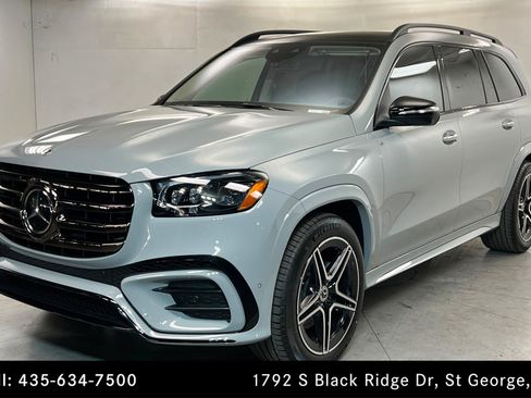 New 2026 Mercedes-Benz GLS 450 4MATIC image 1