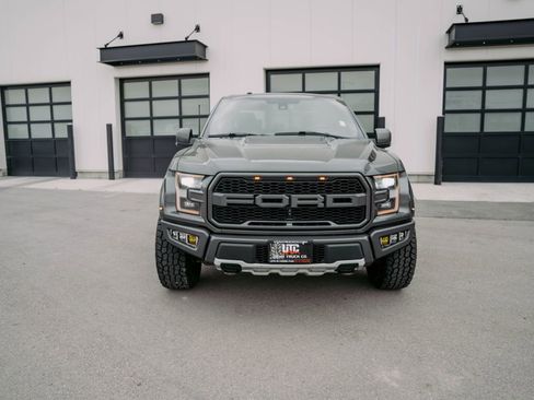 Used 2018 Ford F150 Raptor w/ Equipment Group 802A Luxury image 2