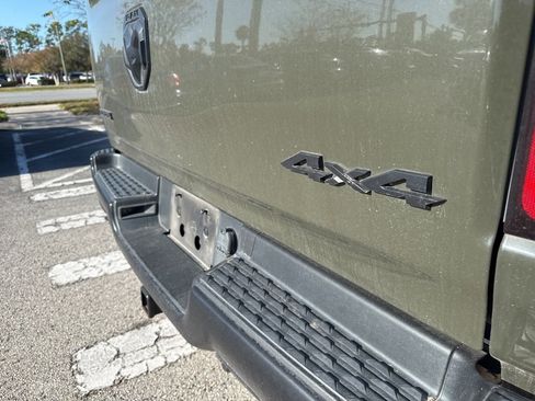 Used 2021 RAM 1500 Big Horn w/ Built-to-serve Edition image 8