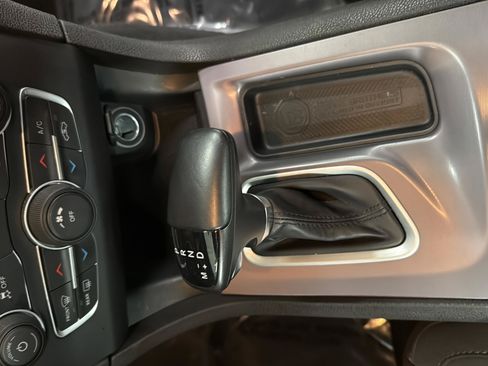 Used 2023 Dodge Charger SXT RWD image 18