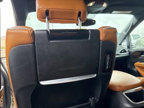 Used 2021 Chrysler Pacifica Pinnacle image 23