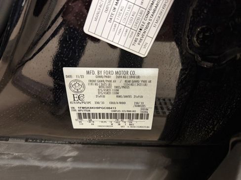 Used 2023 Ford Explorer ST-Line w/ Class IV Trailer Tow Package image 40