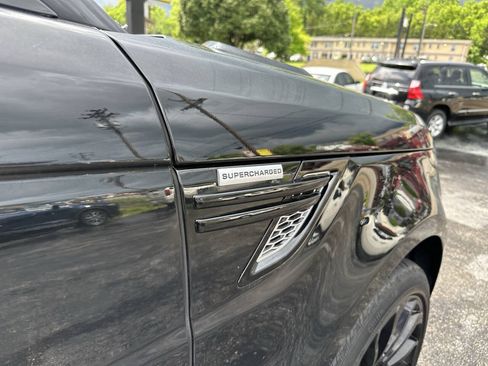 Used 2015 Land Rover Range Rover Sport Supercharged AWD/4WD image 18