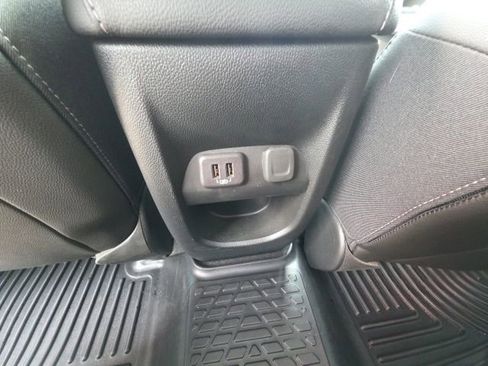 Used 2022 Chevrolet Colorado ZR2 AWD/4WD image 25