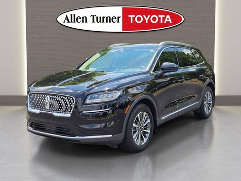Used 2021 Lincoln Nautilus Reserve AWD/4WD image 4
