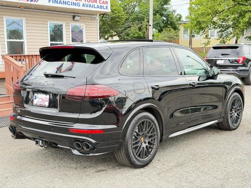 Used 2016 Porsche Cayenne GTS AWD/4WD image 4
