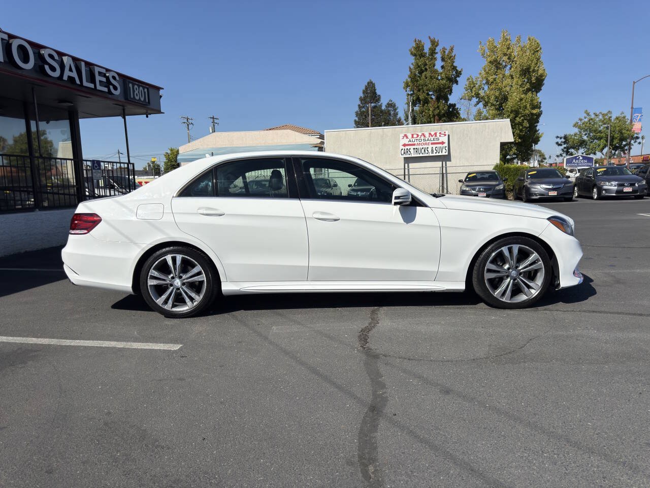 Used 2016 Mercedes-Benz E 350 Sedan image 2