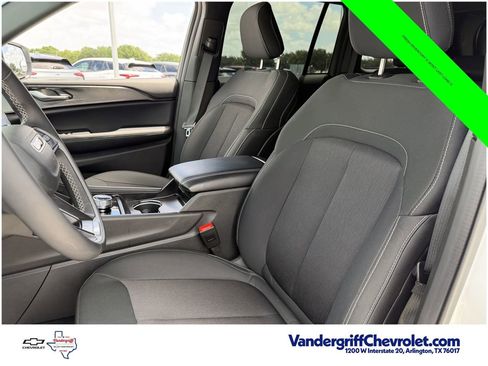 Used 2025 Jeep Grand Cherokee Laredo X RWD image 24