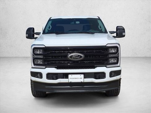Used 2023 Ford F250 Lariat w/ Lariat Ultimate Package AWD/4WD image 6