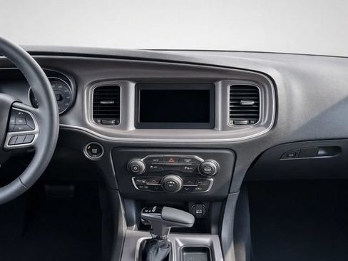Used 2019 Dodge Charger SXT RWD image 24