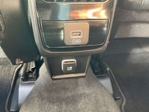 Used 2022 Jeep Compass Limited image 21