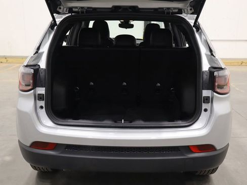 Used 2024 Jeep Compass Latitude image 13