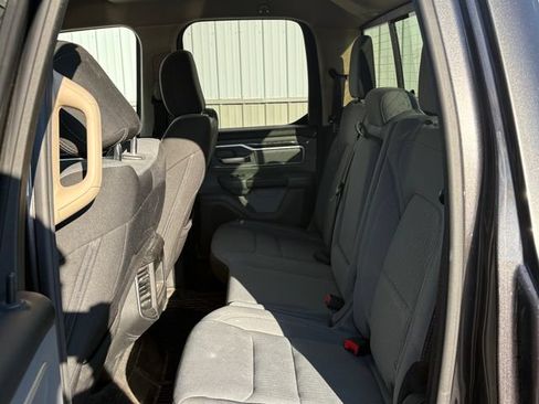 Used 2019 RAM 1500 Big Horn AWD/4WD image 36