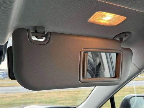 Used 2021 Toyota RAV4 XLE image 31