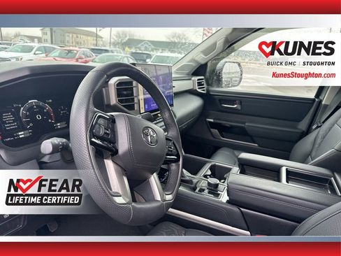 Used 2024 Toyota Tundra Limited image 24
