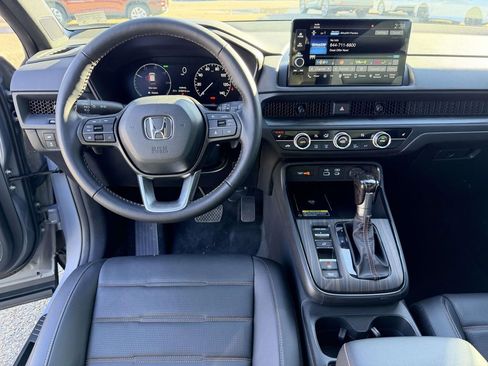 Used 2025 Honda CR-V Sport-L image 2