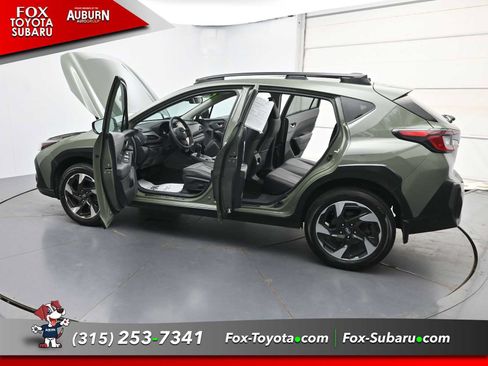 Used 2024 Subaru Crosstrek 2.5i Limited AWD/4WD image 41