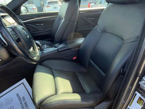 Used 2012 BMW 550i xDrive Sedan image 20