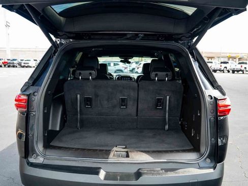 Certified 2023 Chevrolet Traverse LT w/ Midnight/Sport Edition FWD image 31