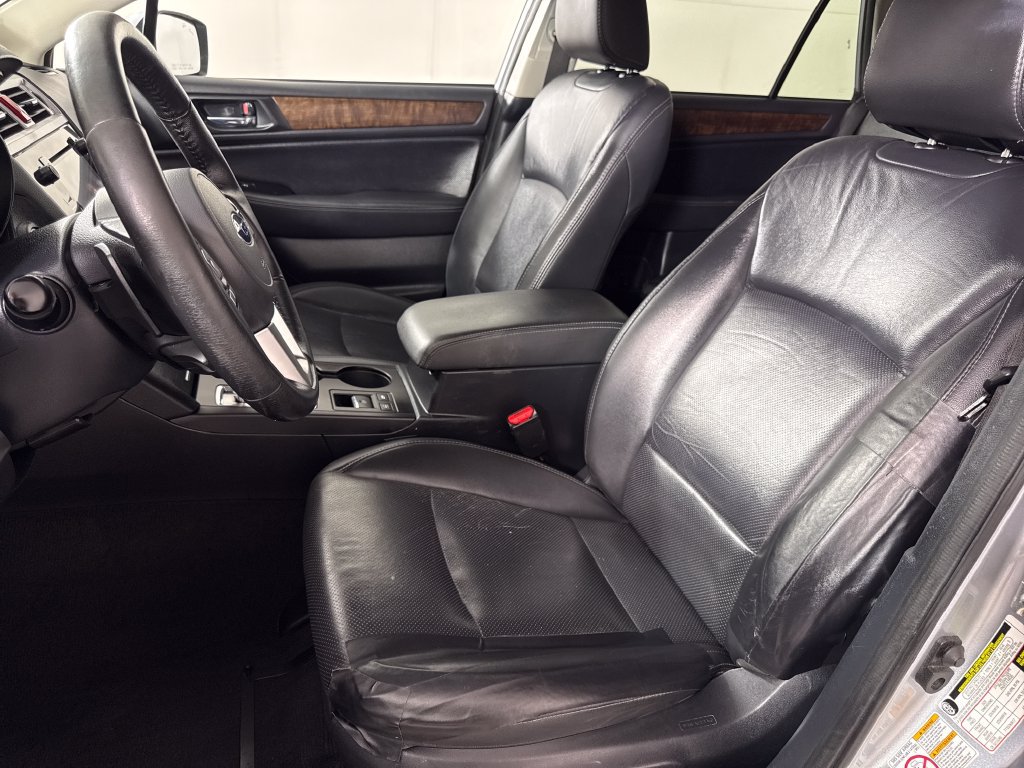 Used 2015 Subaru Outback 3.6R Limited AWD/4WD image 10
