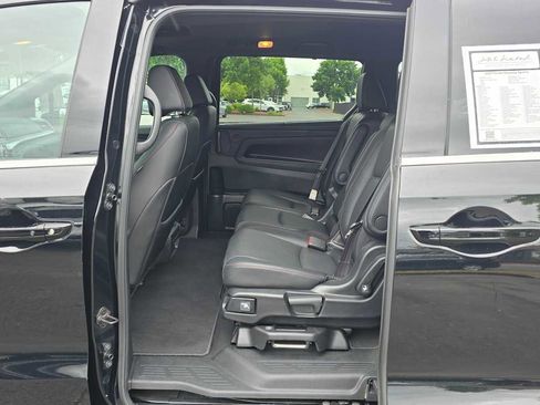 Used 2025 Honda Odyssey Sport-L image 16