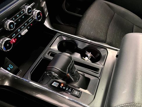 Certified 2022 Ford F150 XLT w/ Equipment Group 302A High image 16