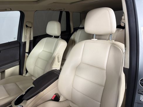 Used 2015 Mercedes-Benz GLK 350 2WD w/ Premium 1 Package image 9