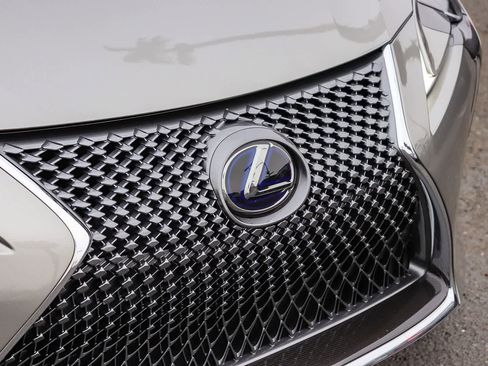 Used 2018 Lexus LC 500h w/ Touring Package image 5