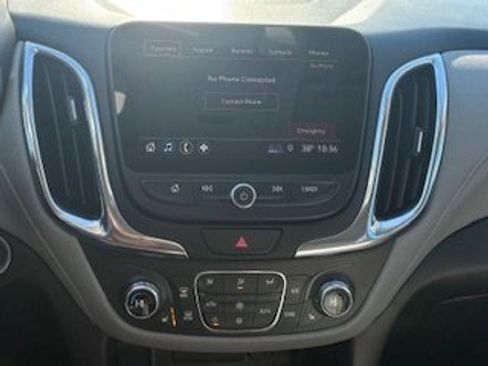 Used 2019 Chevrolet Equinox Premier image 10