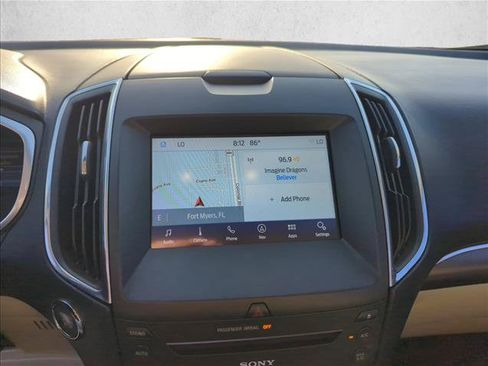 Used 2017 Ford Edge Titanium w/ Equipment Group 301A FWD image 18