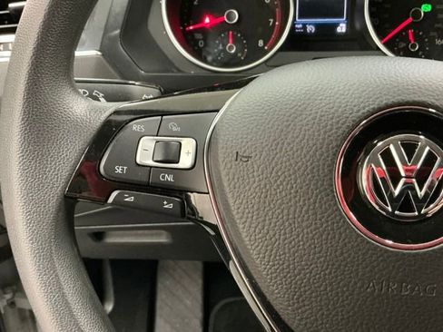 Used 2018 Volkswagen Tiguan S image 26