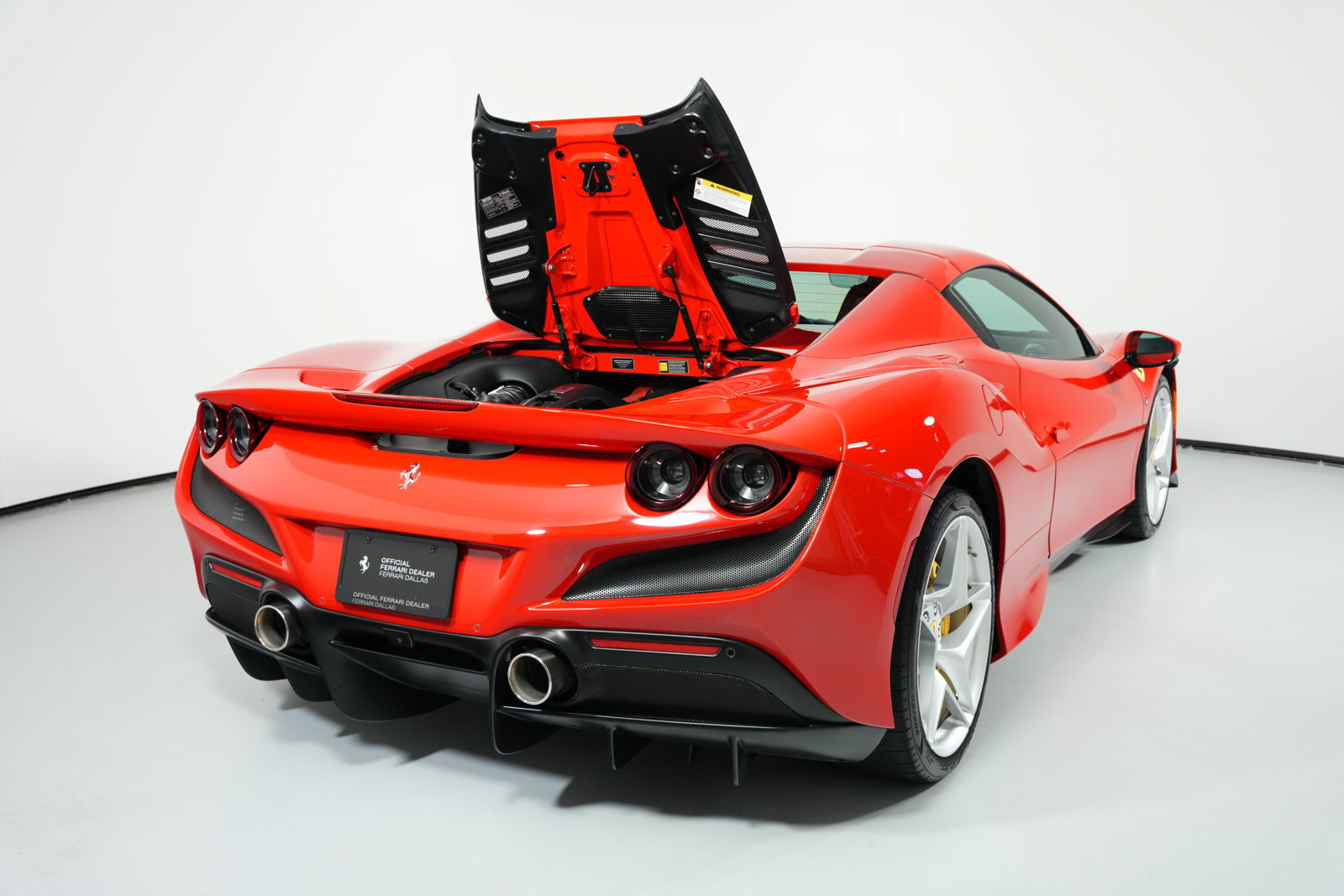Certified 2022 Ferrari F8 Spider RWD image 13