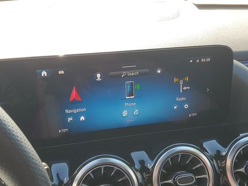 Used 2025 Mercedes-Benz GLA 35 AMG 4MATIC image 18