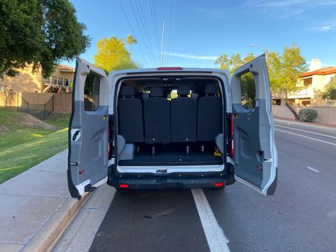 Used 2016 Ford Transit 350 XL image 6