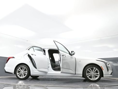 Used 2024 Cadillac CT4 Luxury image 68