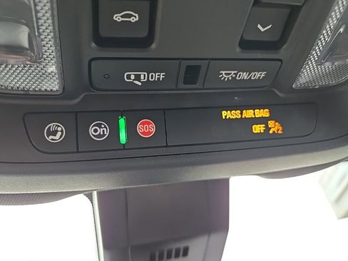 Used 2023 Chevrolet Equinox Premier FWD image 70