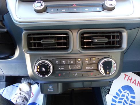 Used 2024 Ford Maverick XLT w/ XLT Luxury Package AWD/4WD image 31