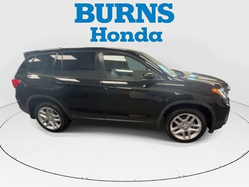 Certified 2024 Honda Passport EX-L image 3