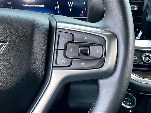 Used 2025 Chevrolet Silverado 1500 LT AWD/4WD image 25