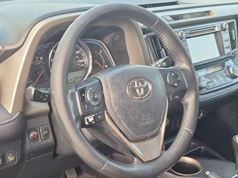 Used 2013 Toyota RAV4 Limited FWD image 6