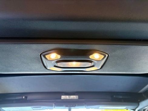 Used 2023 Jeep Wrangler Sahara image 33