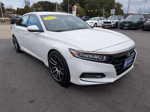 Used 2019 Honda Accord Sport image 7