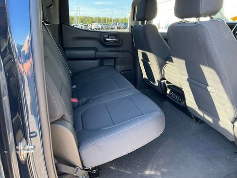 Used 2022 Chevrolet Silverado 1500 LT image 10