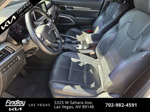 Certified 2022 Kia Telluride EX w/ EX Premium Package AWD/4WD image 11