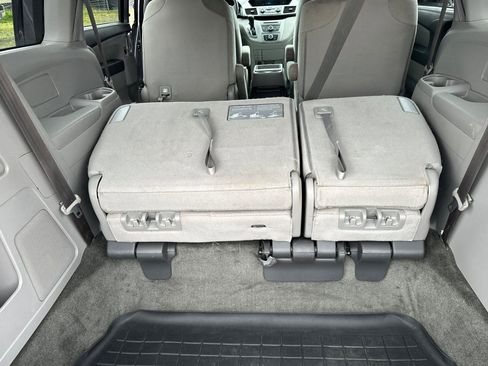 Used 2016 Honda Odyssey LX image 13