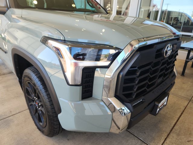 Certified 2025 Toyota Tundra SR5 w/ TRD Off-Road Package AWD/4WD image 8