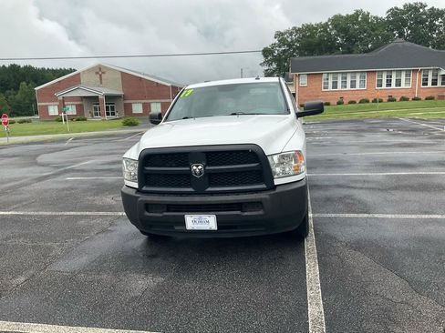 Used 2017 RAM 2500 Tradesman w/ Power & Remote Entry Group RWD image 17