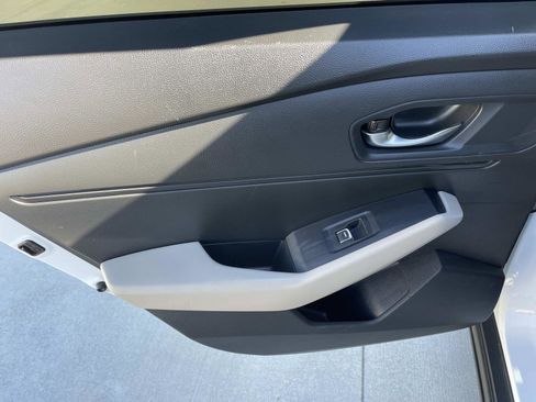 Certified 2023 Honda Accord EX image 17